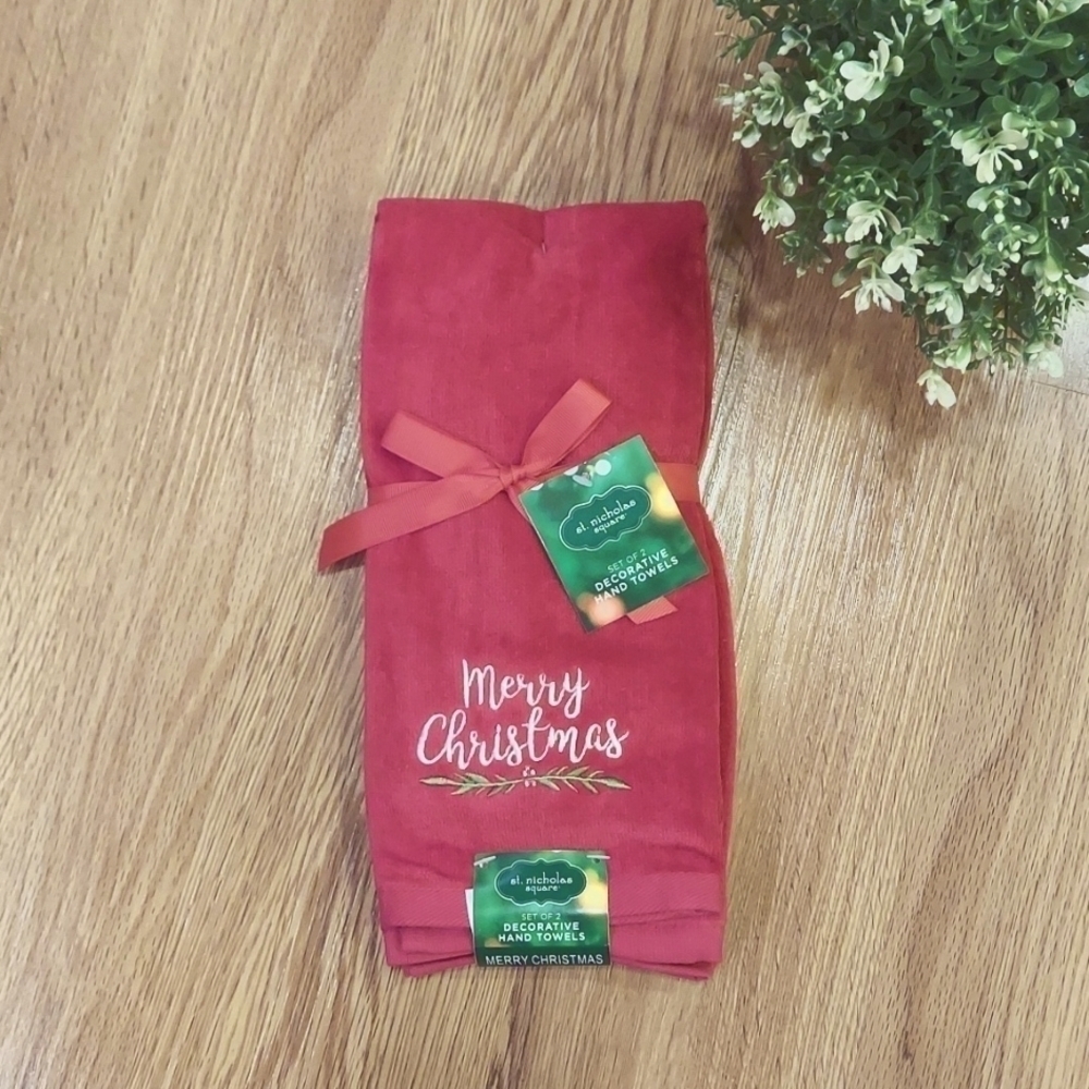 NWT! Christmas gift towels. 100% cotton! Size 16x25 inches.